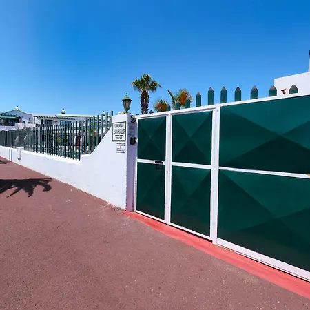 La Vela Azul -pool & Tennis - Free Ac &good Wifi- Smart Tv Hébergement de vacances